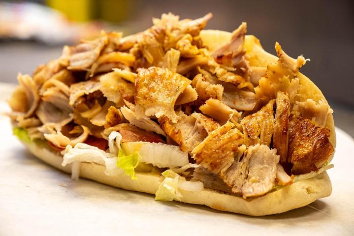 De bons kebabs à des prix accessibles.